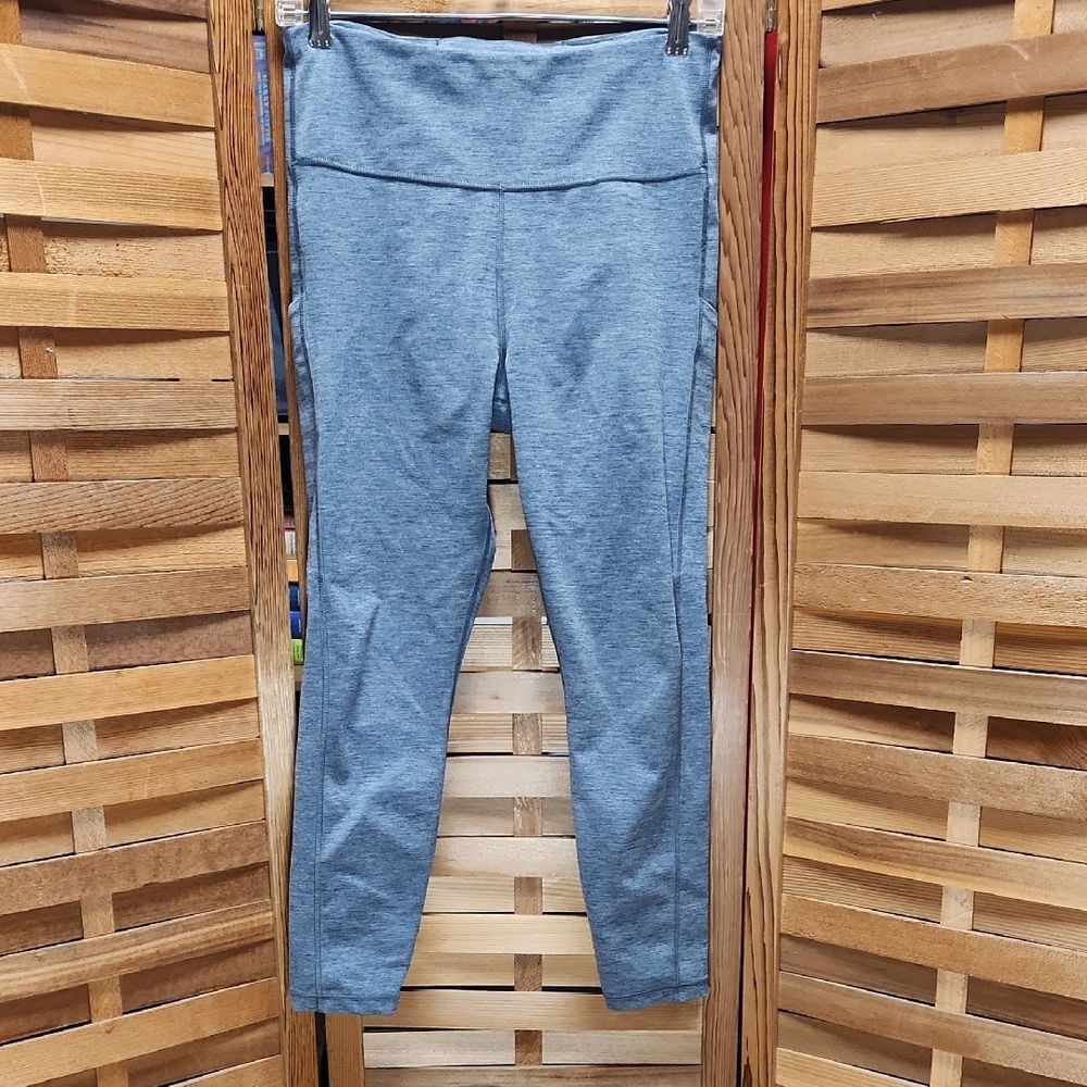 Athleta Gray Ultimate Capri Stash Pocket 7/8 Tight Leggings Women M Polyester